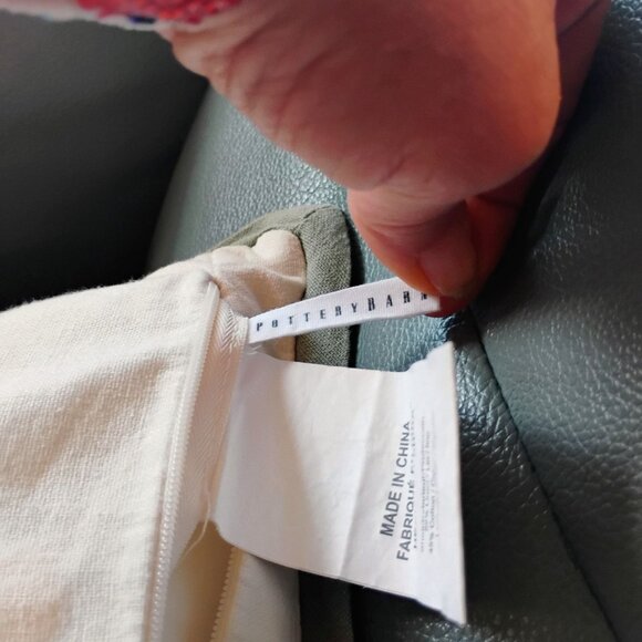 Pottery Barn Easter Bunny Hopping Rabbits Lumbar Pillow Cover w/Insert 16"x12" - Picture 7 of 9